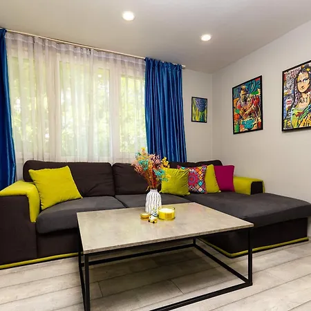 2br Pop-art Paradise With Terrace Near Youth Hill By Flat Manаger פלובדיב