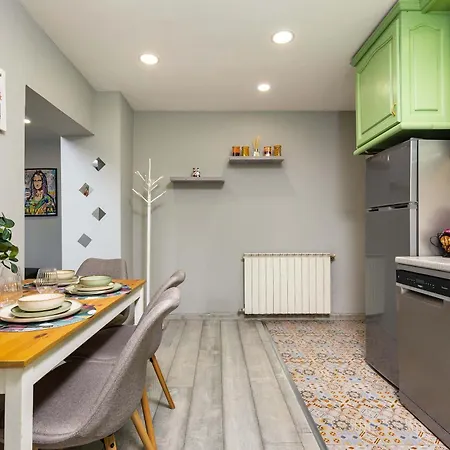 Apartamento 2br Pop-art Paradise With Terrace Near Youth Hill By Flat Manаger *