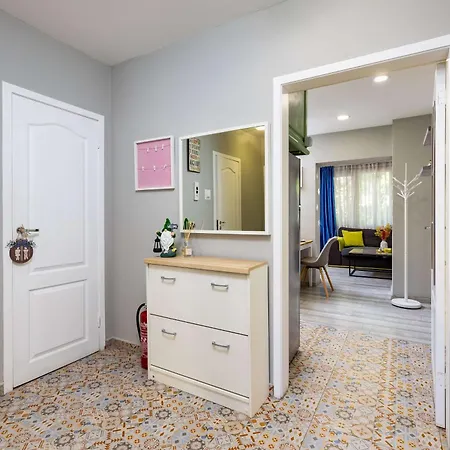 Apartamento 2br Pop-art Paradise With Terrace Near Youth Hill By Flat Manаger *